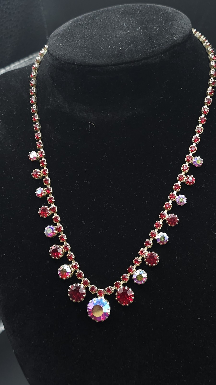 40s KARU-Arke AB BOREALIS Pronged RHINESTONE NECKLACE 16″ Gradiated Red & Pink