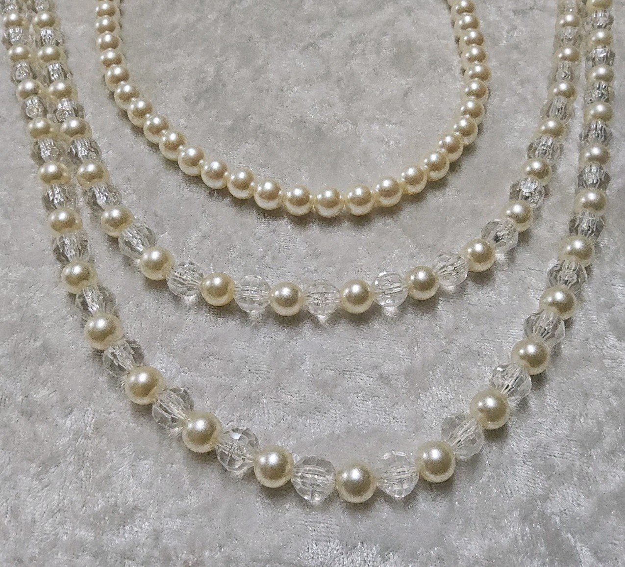 1928 Brand Faux Pearl Necklace Cream Off White Beaded Costume Jewelry Gift