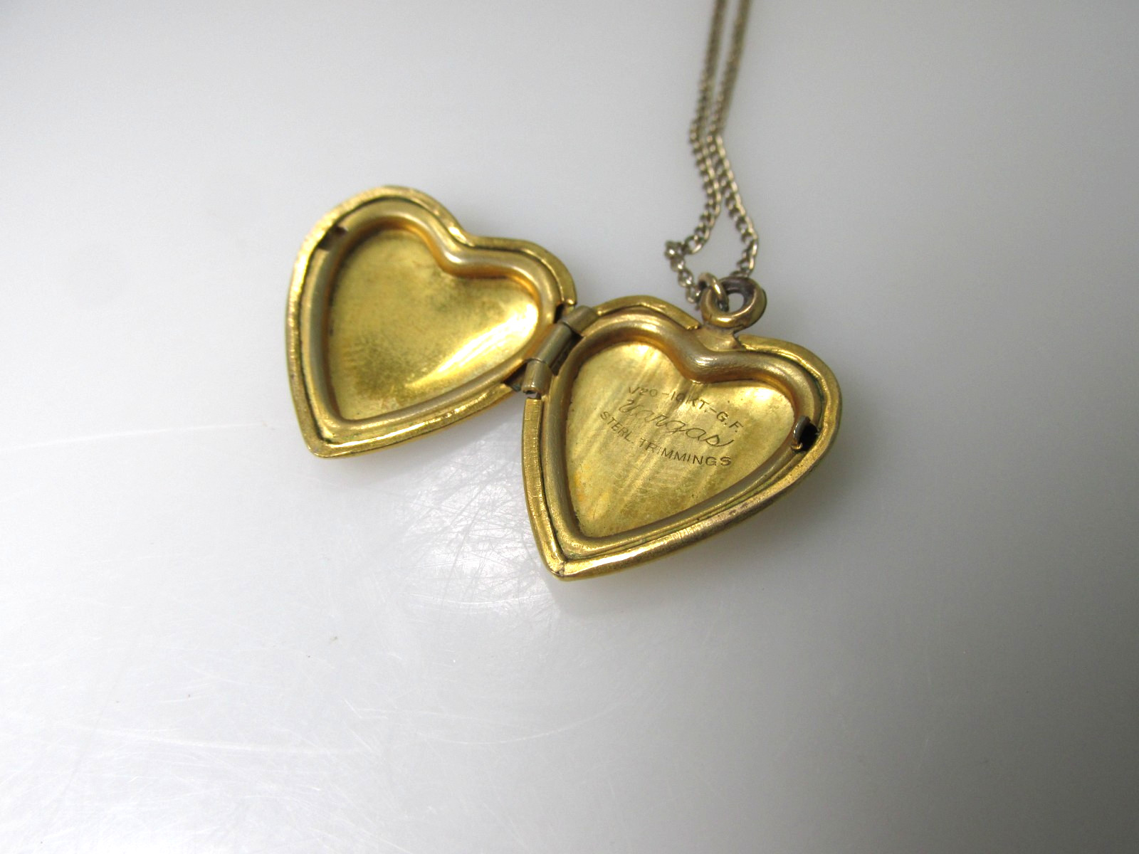 Vtg Engraved VARGAS Heart Photo Locket Pendant 1/20 10kt GF Sterling Trimmings