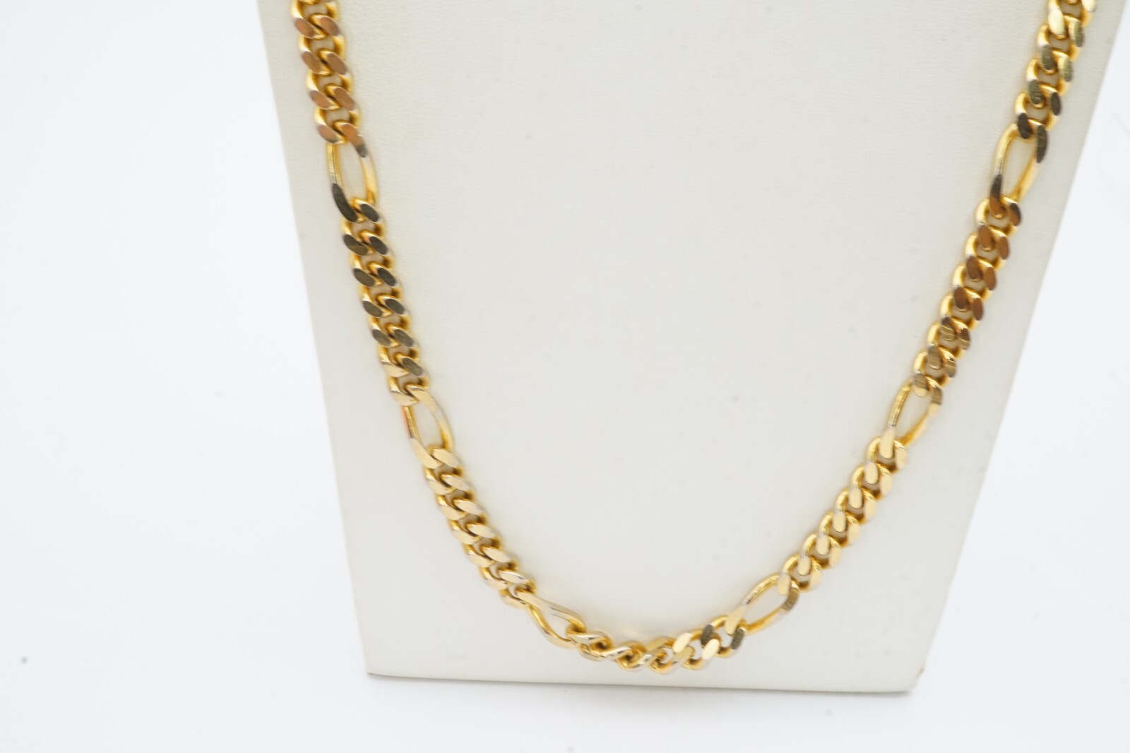 Vintage Necklace Gold Tone Figaro Link 32.5″ 7.7mm