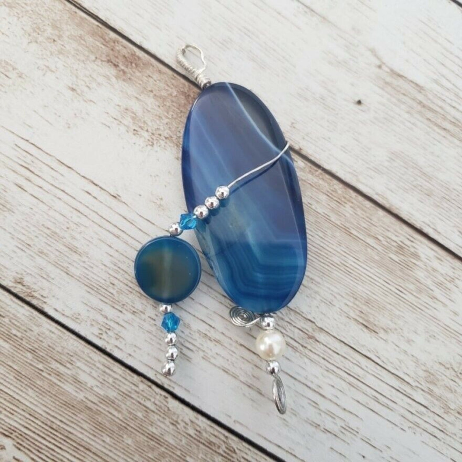 Vintage Pendant – Blue Tones with Silver Tone Detail – No Chain Included