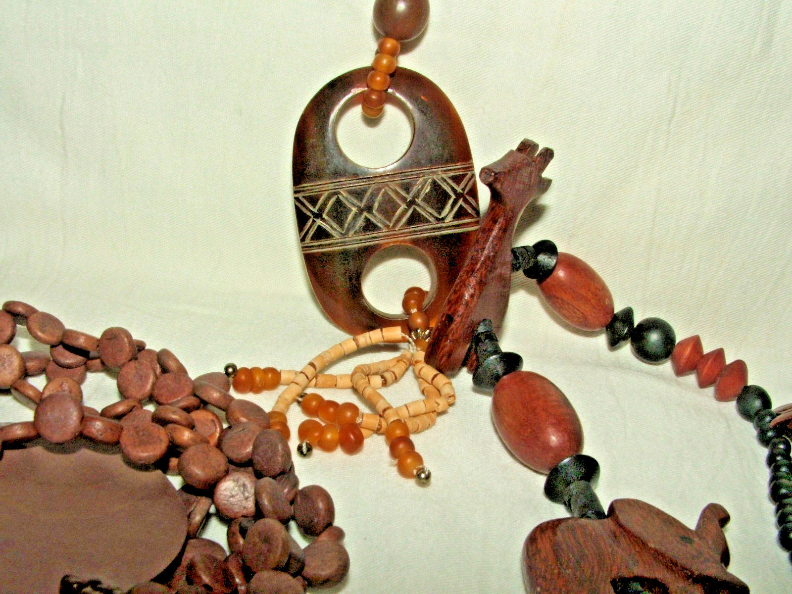 6 pc Vintage Wood Carved Safari Theme Jewelry Collection in Browns Black & Beige