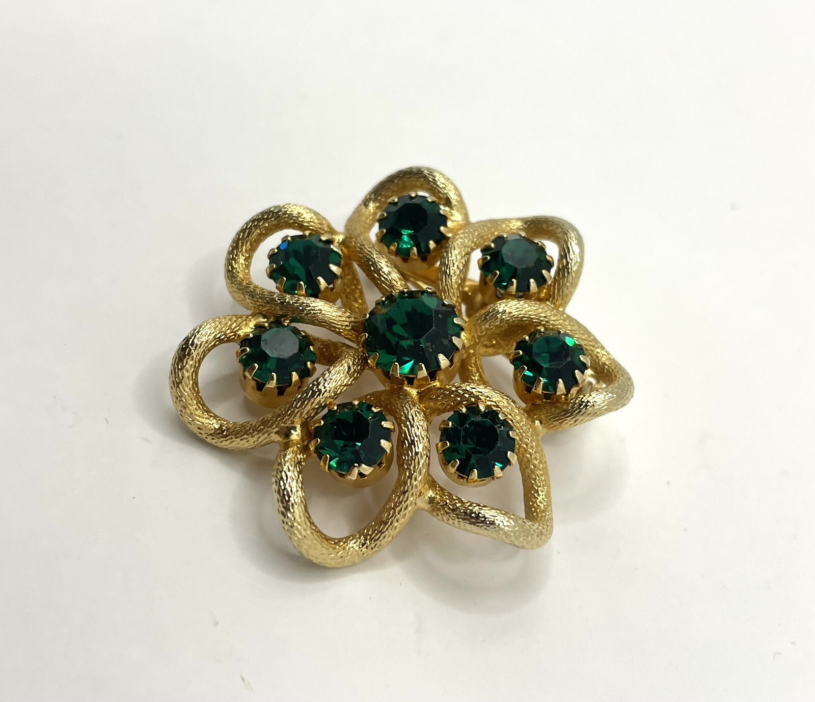 Gold Tone Flower Brooch Pin W/ Emerald Green Glass Rhinestones May Birthstone