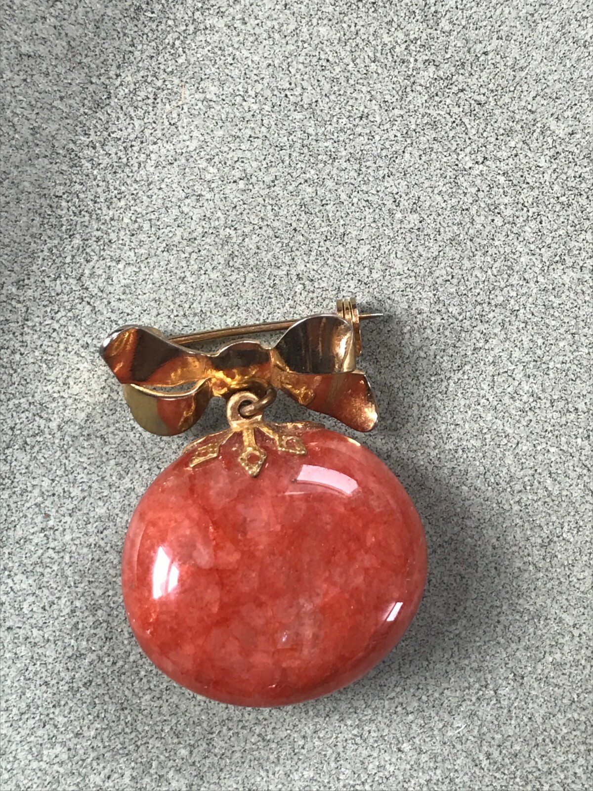 Vintage Small Goldtone Ribbon Bow w Large Polished Orange Agate Stone Dangle Cha