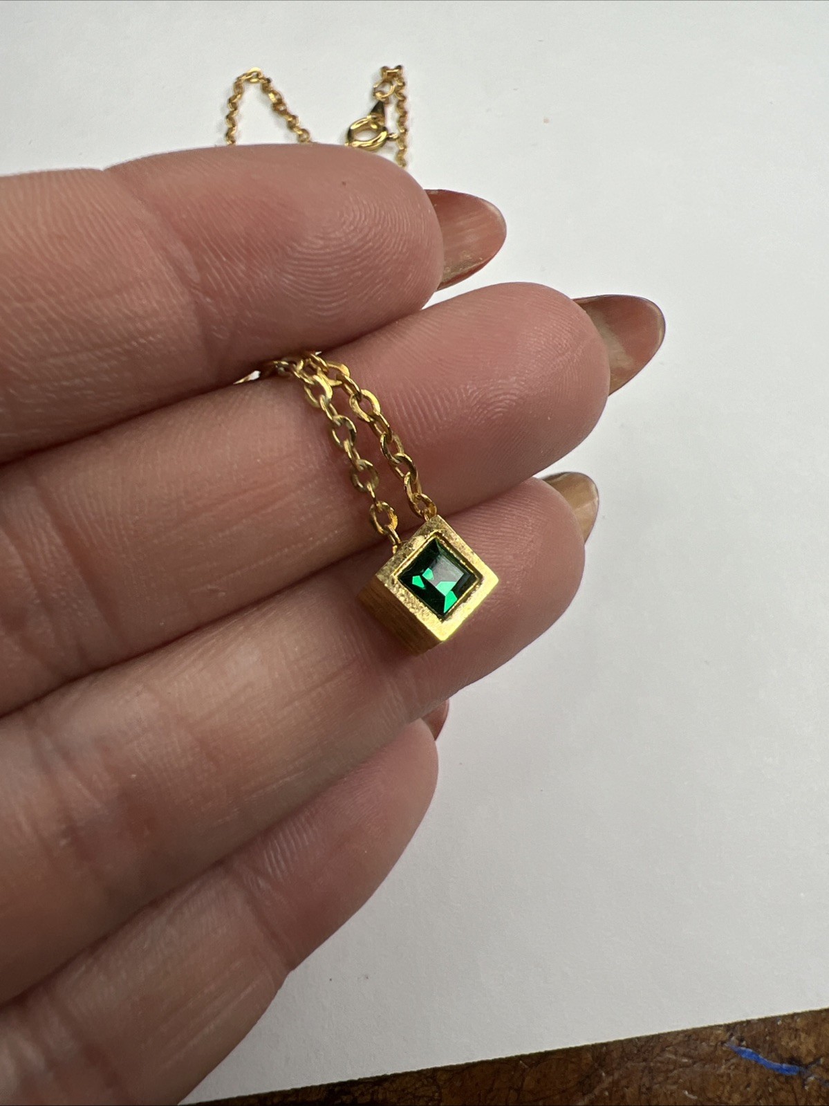 VTG NWT Trifari May Birthstone Cube Necklace Emerald Crystal 15” Modernist