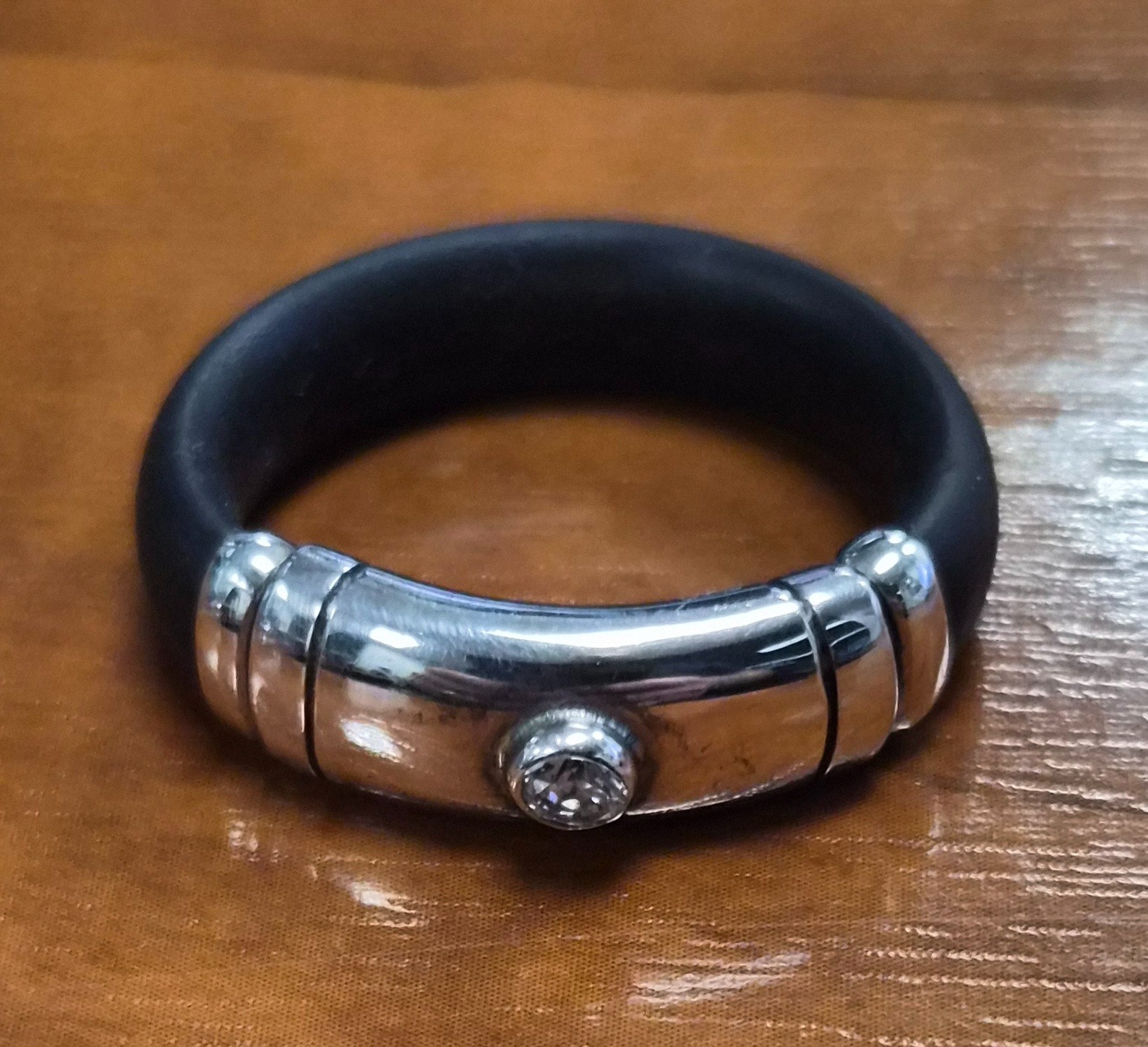 Signed YANVAN 925 Sterling Silver & White Topaz Band Design Rubber Ring Size 7