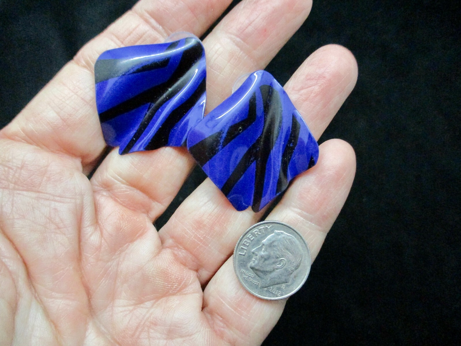 Vintage 1980’s Metal Purple Amethyst & Black Striped Pierced Earrings