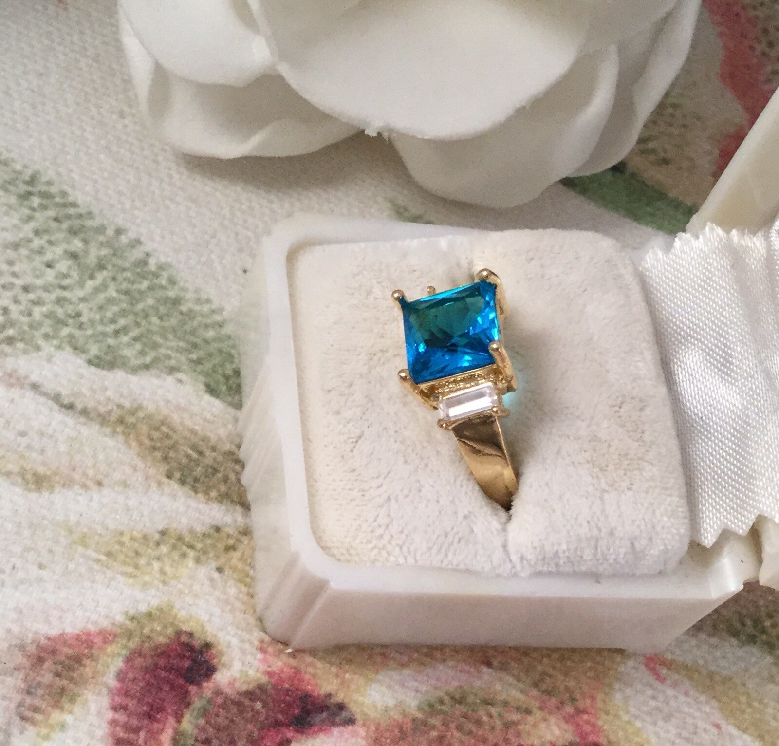 Vintage Jewellery Gold Ring London Blue Topaz White Sapphires Deco Jewelry 10