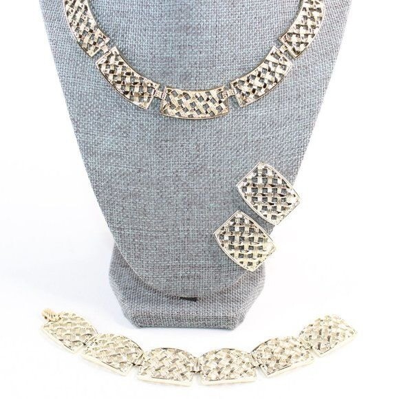 Vintage Sarah Conventry Gold Metal 16.5″ Basket Weave Link Double Rolo Chain Set
