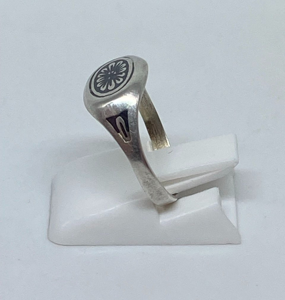 Rare vintage “Kubachi ” ring made of USSR silver. 875: Size 6 . Weight 1.39 g