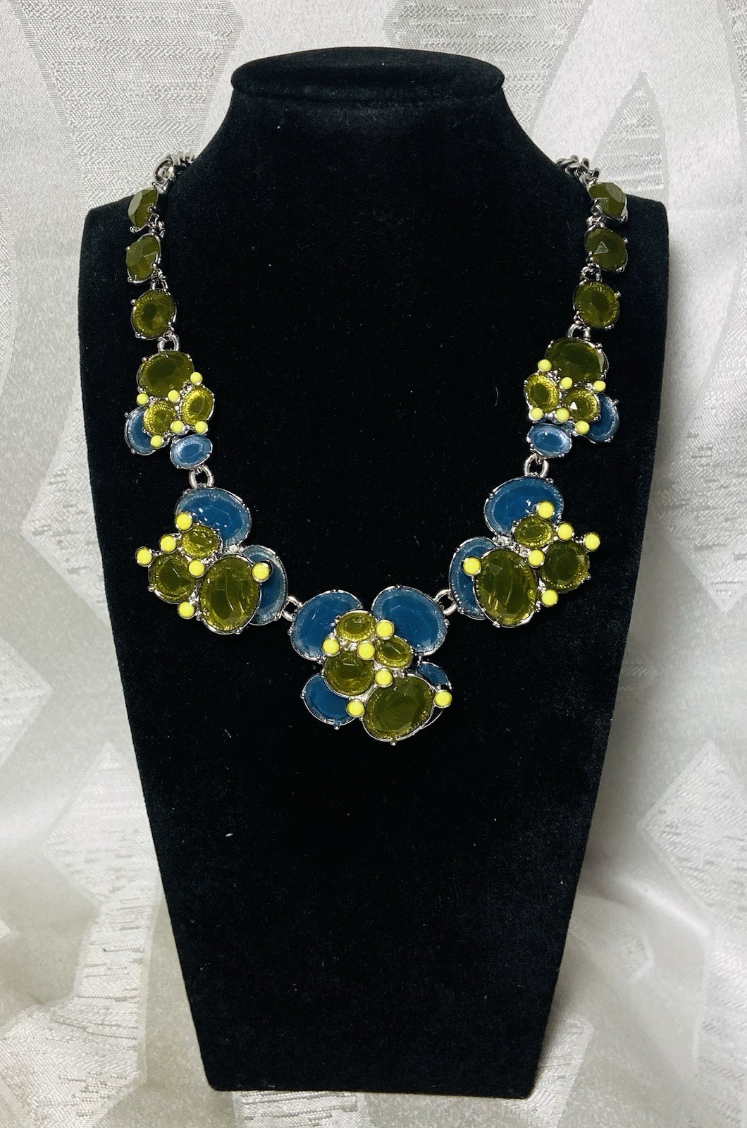 Vintage Statement Necklace Green Blue Faceted Floral Bib Necklace 20″ Adjustable