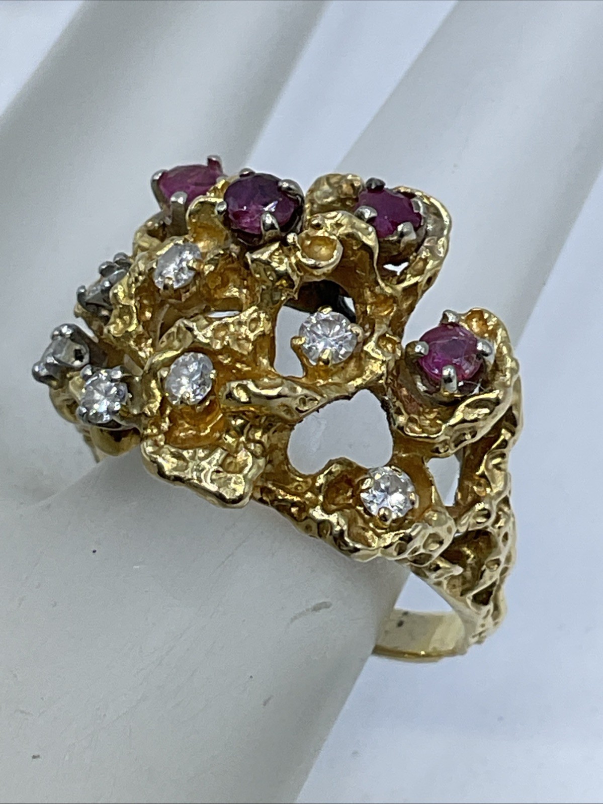 BEAUTIFUL Ladies Ring Solid 17K Yellow Gold Diamond & Ruby VINTAGE HANDMADE10.3g