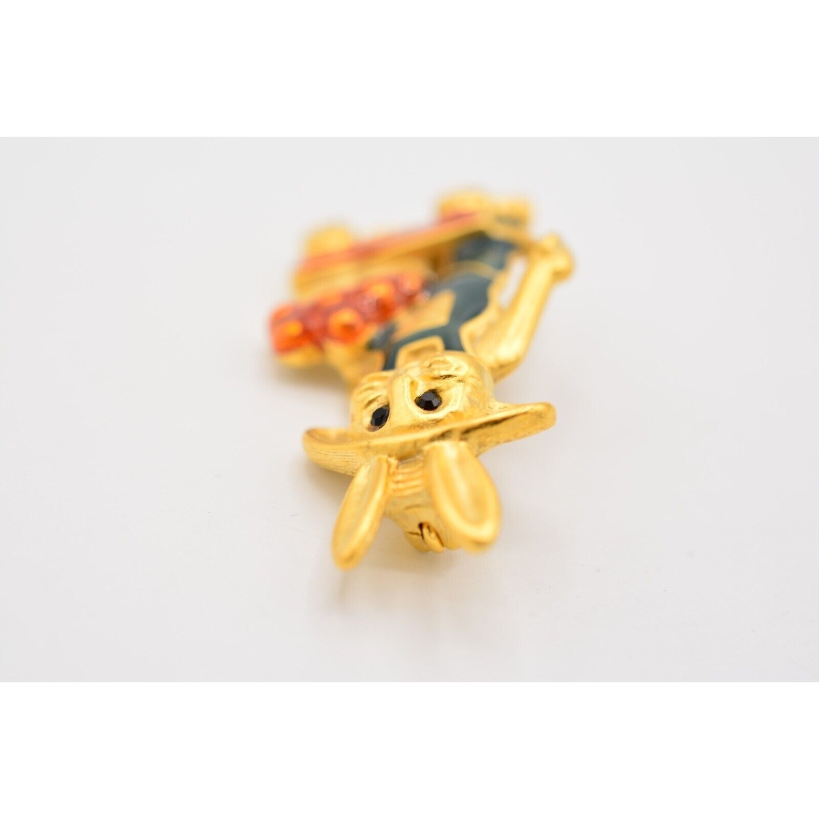 Danecraft Vintage Bunny Rabbit Brooch Pin Enamel Wheelbarrow Garden Easter BinA1