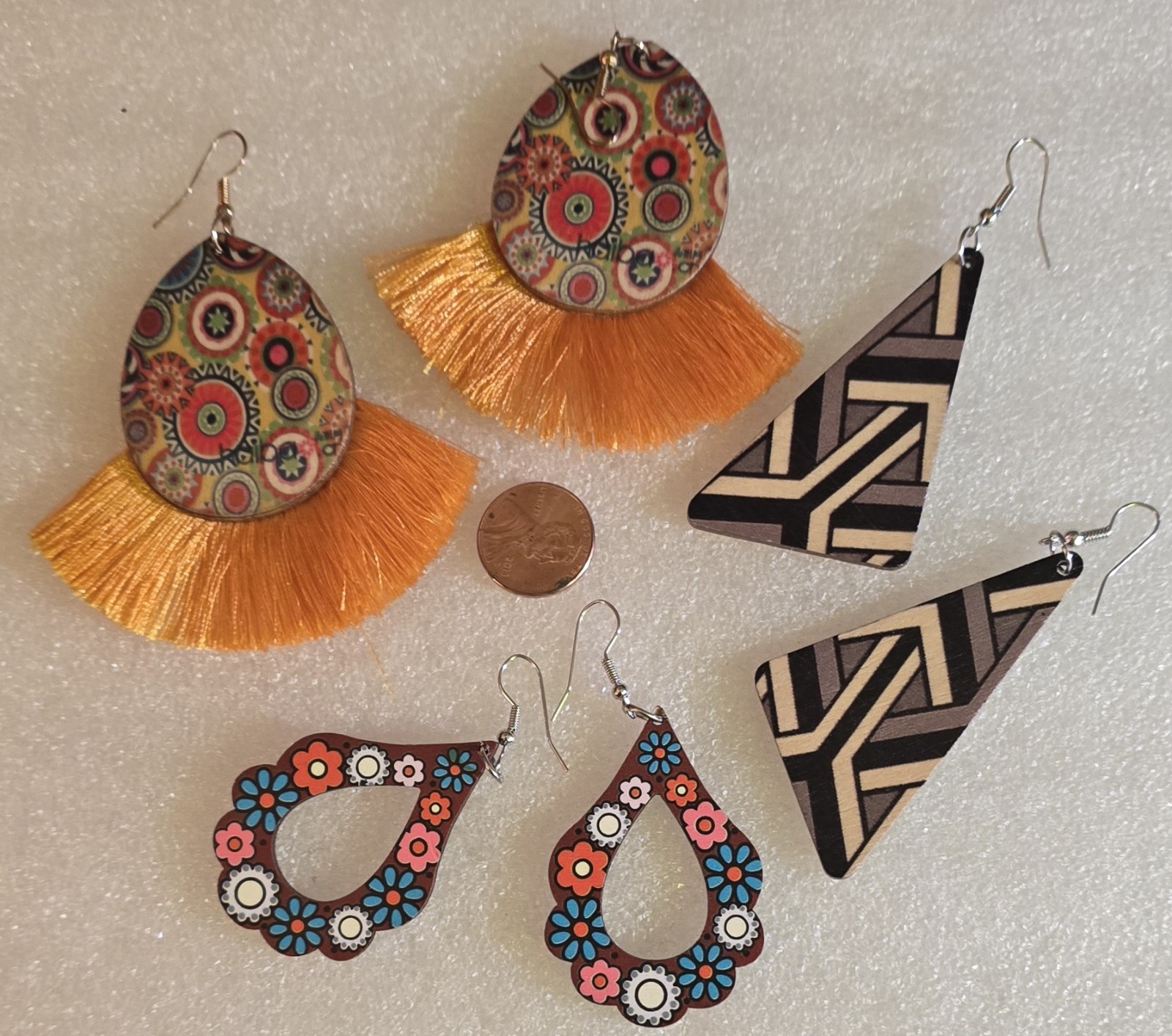 Vintage Colorful Painted Flowers Circles Wood Dangle Drop Pierced Earrings Lot