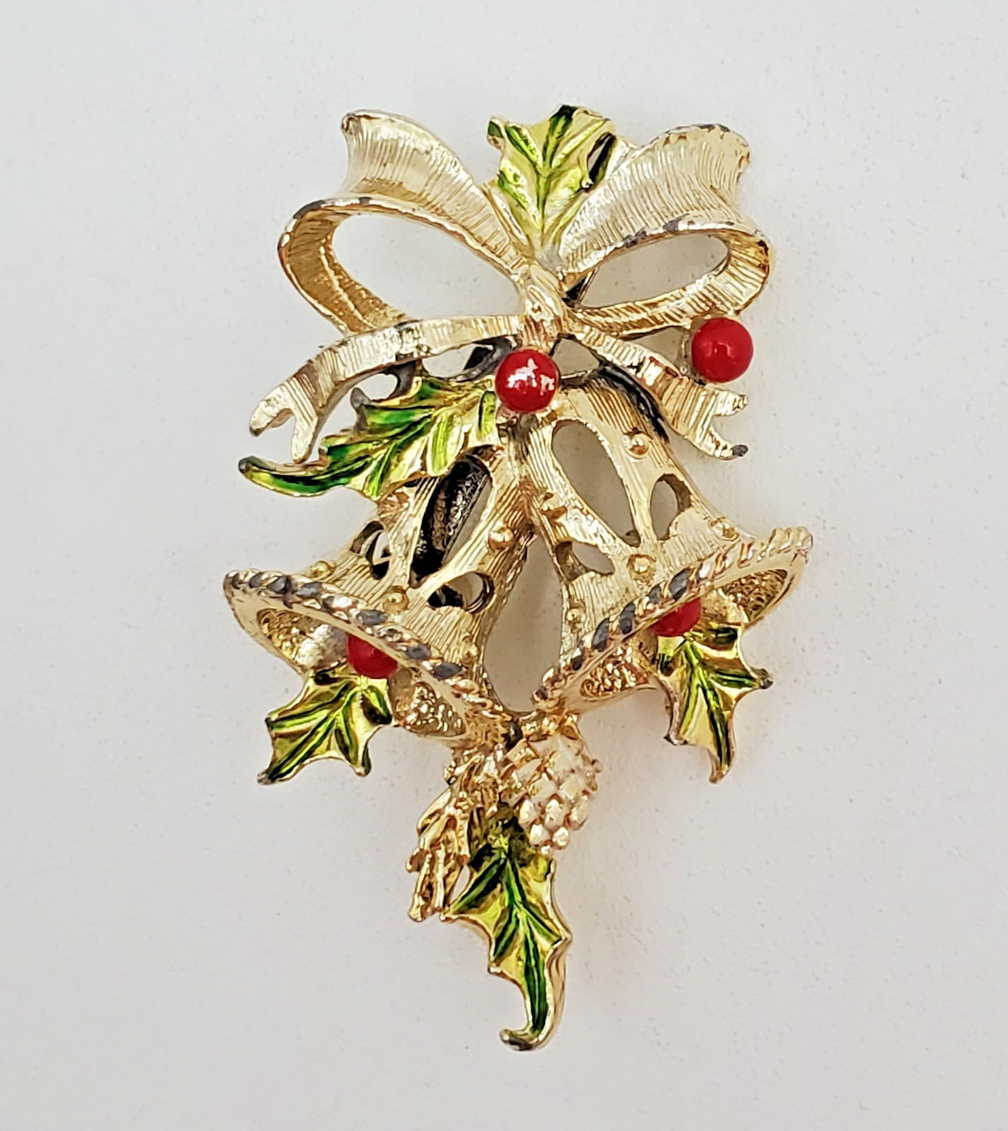 Gerrys Christmas Bells Brooch 2in Gold Tone Enameled Holly Pine Cone VTG Estate
