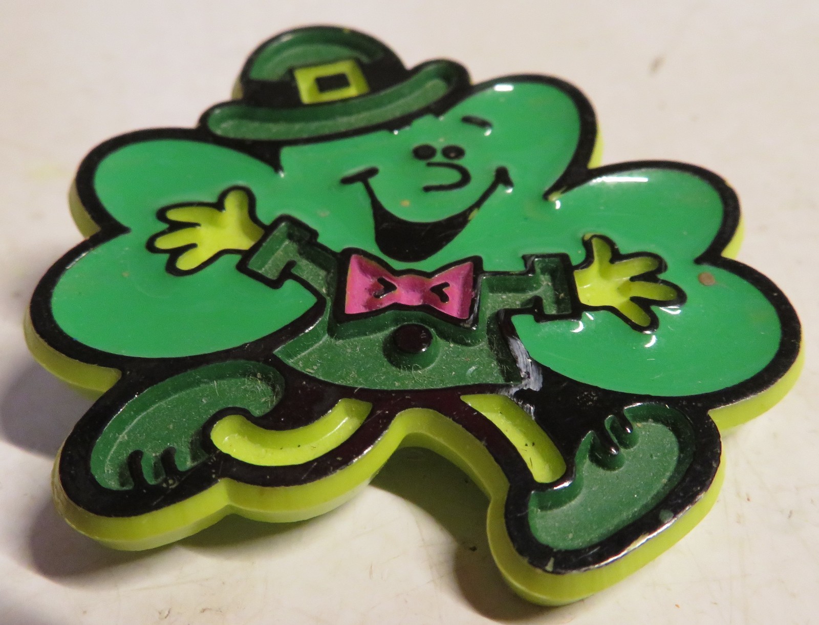 Hallmark Cards Leprechaun Plastic St. Patrick’s Shamrock Clover Brooch Pin 1981