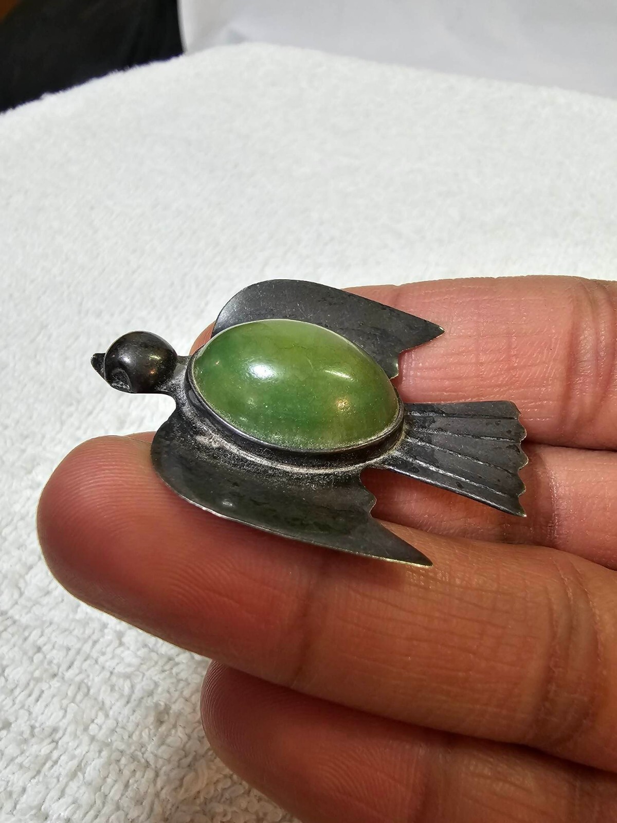 Antique C Catch” Marked Silver Mexico brooch pin w/ cabochon jadeite belly bird