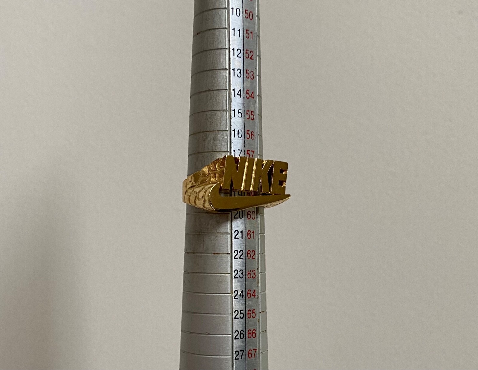 Vintage NIKE Swoosh Logo Gold Chrome Metal Ring Jewelry Novelty Collectible