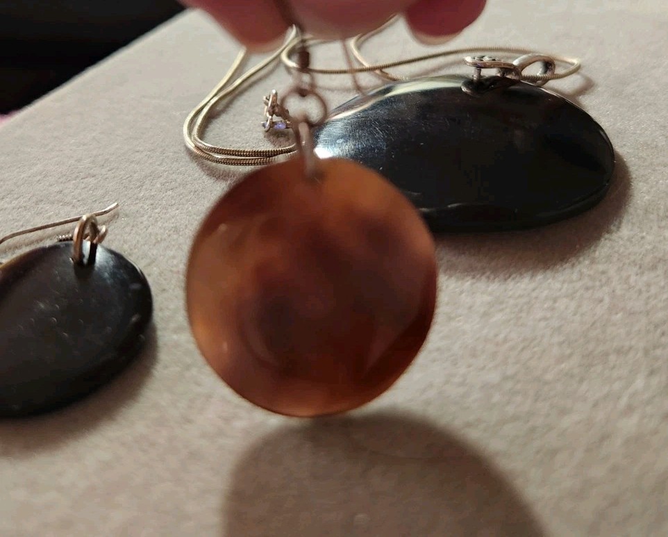 Vintage Brown Round Shell Sterling Silver Pendant Chain & Dangle Earring Set