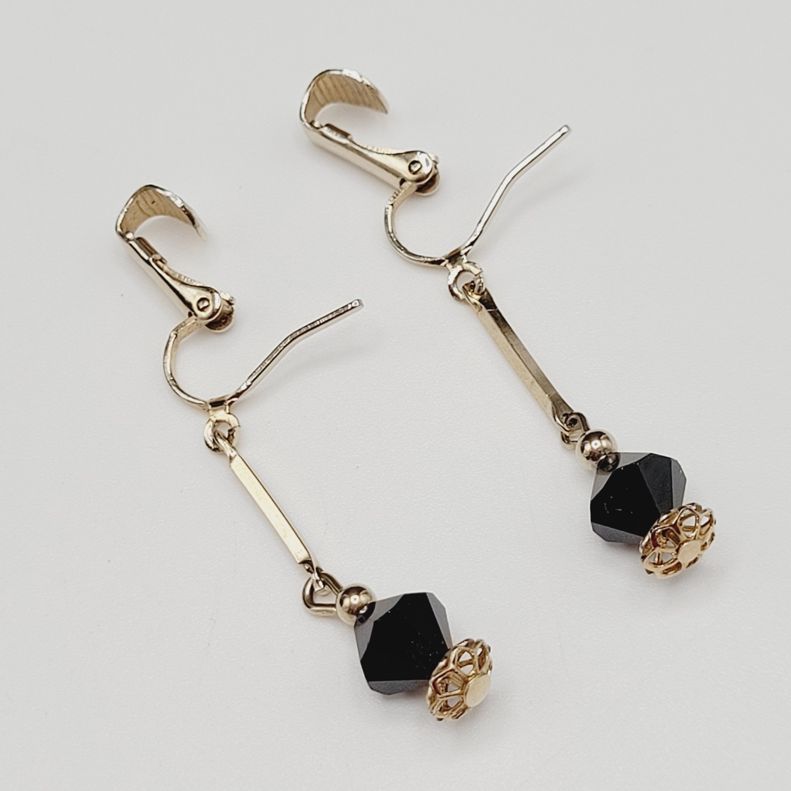 Minimalist Art Deco Drops Black Bicone Crystal Gold Tone Vtg Clip On Earrings
