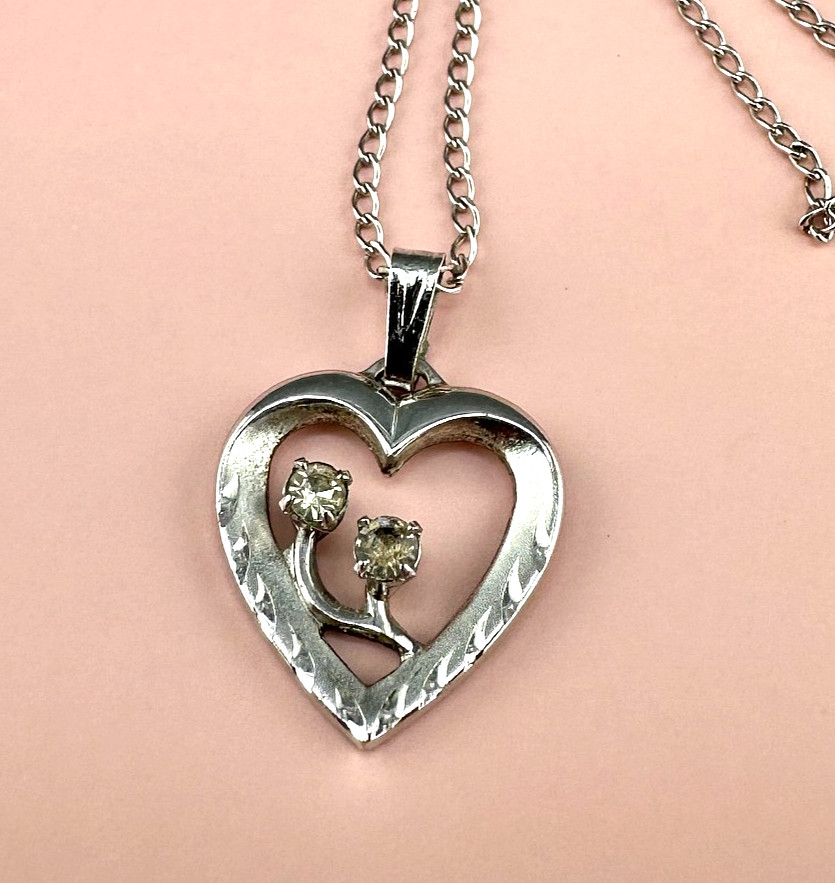 Vintage Sterling Silver Rhinestone Heart Pendant Necklace 925 Chain 16″ Signed