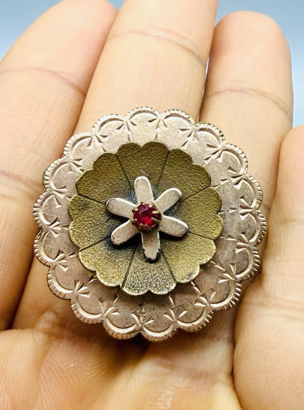 Vtg Unmarked Antique Victorian Gold Filled Red Glass Stone Flower Pin Brooch