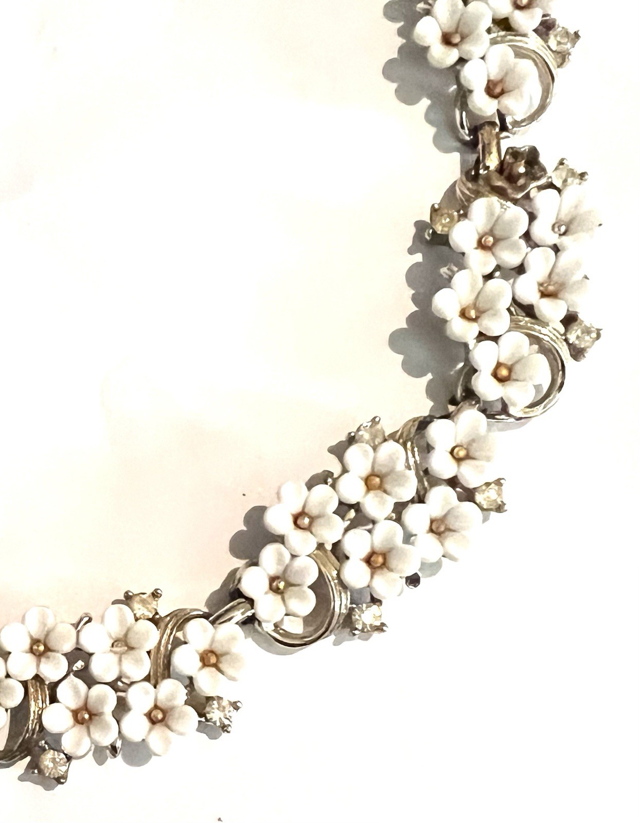 Vintage MCM Coro Daisy Chain CHOKER Necklace Prong Set