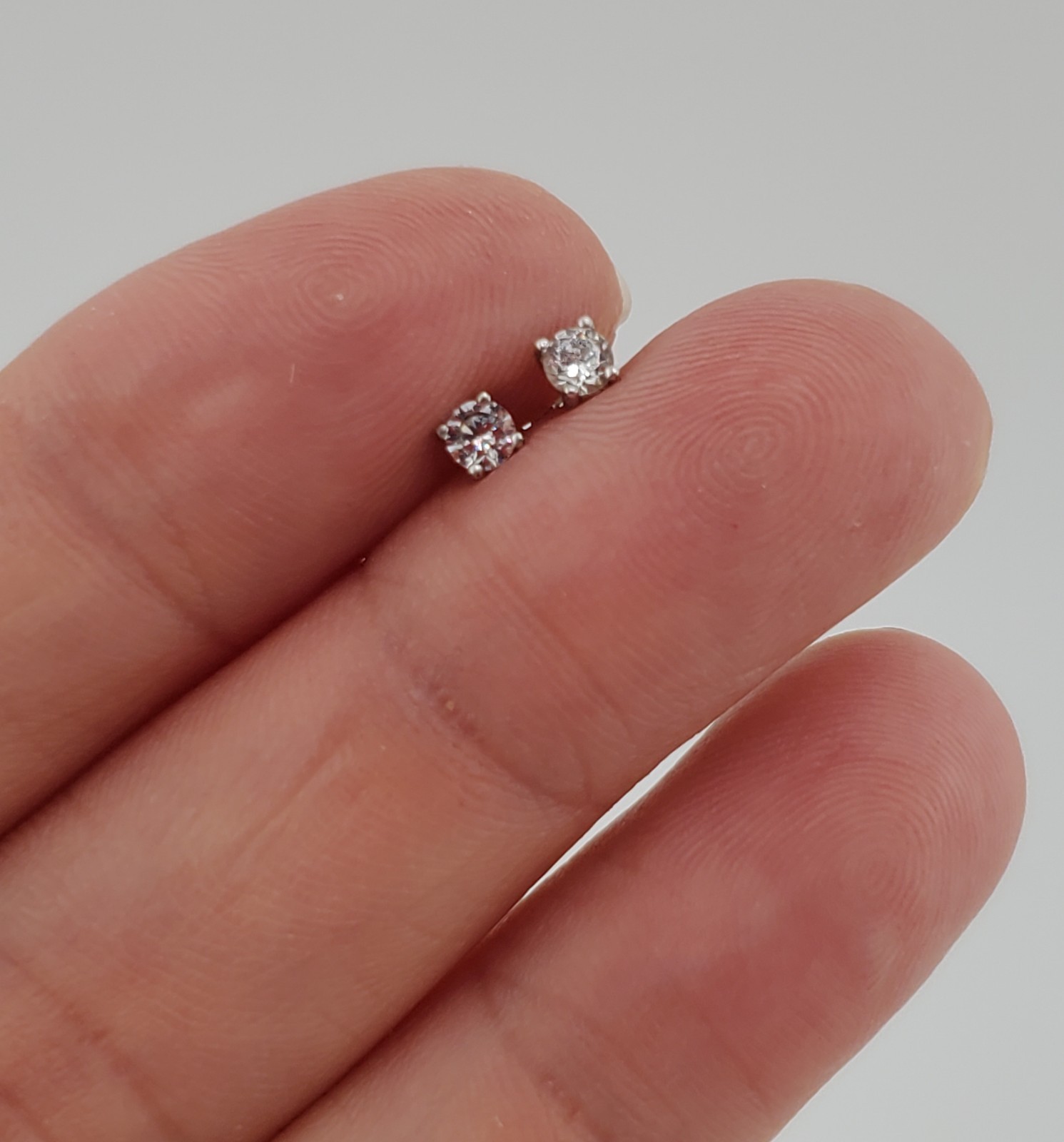 VTG 925 API Stud CZ 3mm Earrings Sterling Silver Brilliant Petite Daily Wear