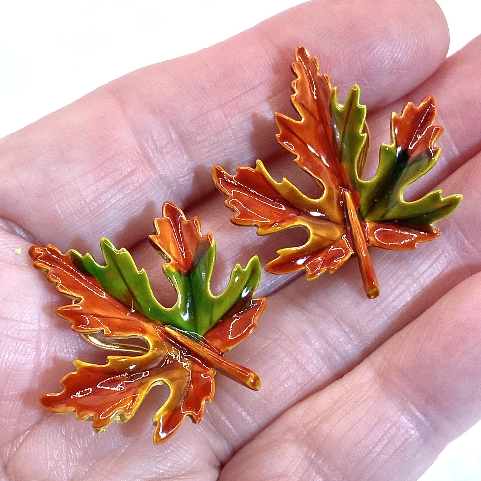 Vtg GoldTone Unmarked Brooch ClipOn Earrings 3D Fall Colors Leaves Unique Rare C