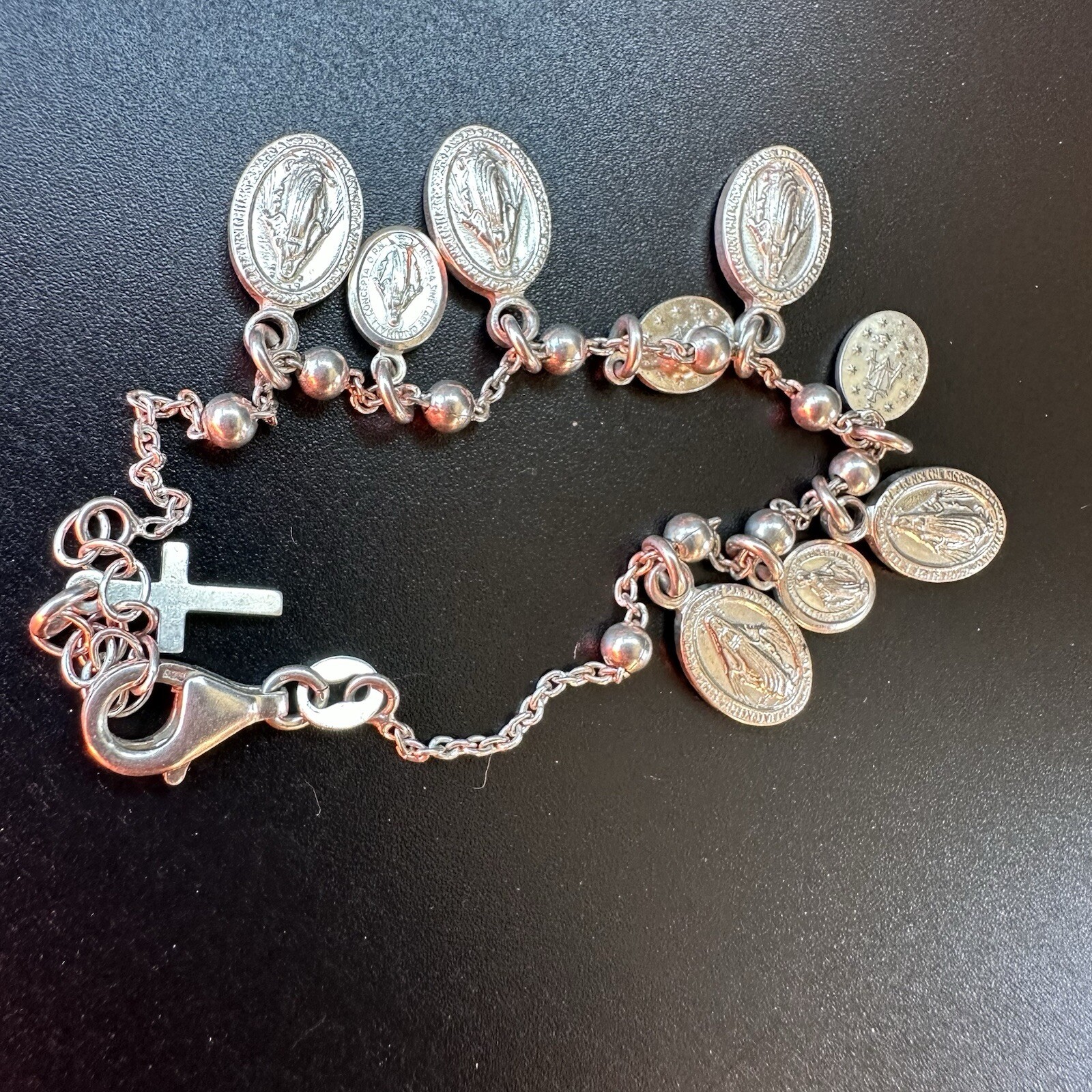 LOVELY ESTATE STERLING SILVER SAINT REGINA DANGLE DESIGN RELIGIOUS BRACELET 7”