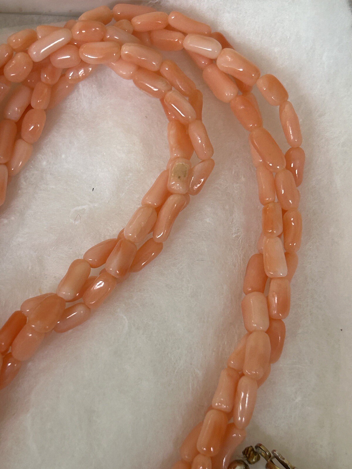 VTG Angel Skin Coral Tube Twisted Strand Necklace Pendant Genuine Pink Art Deco