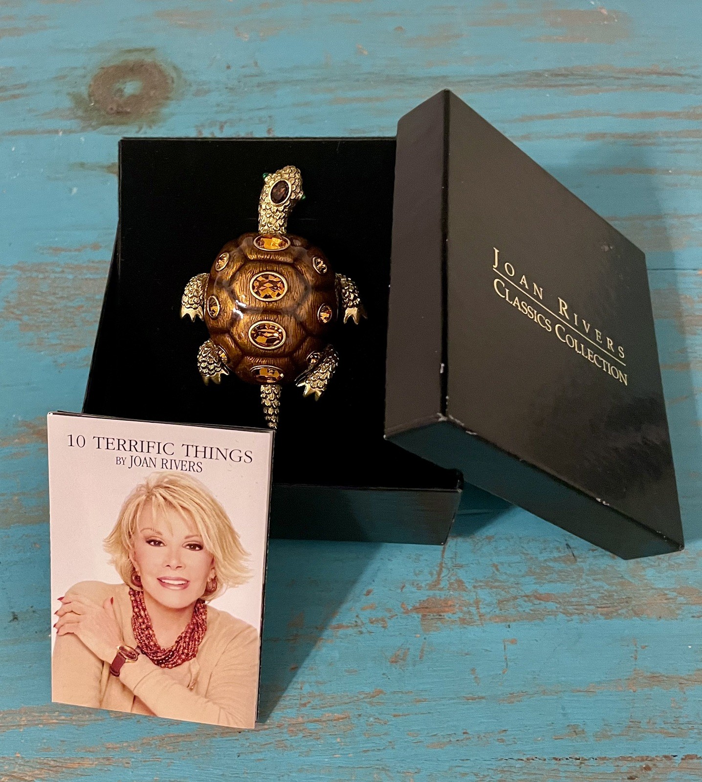 Signed JOAN RIVERS Classic Collection Enamel TURTLE Brooch RHINESTONE New In BOX