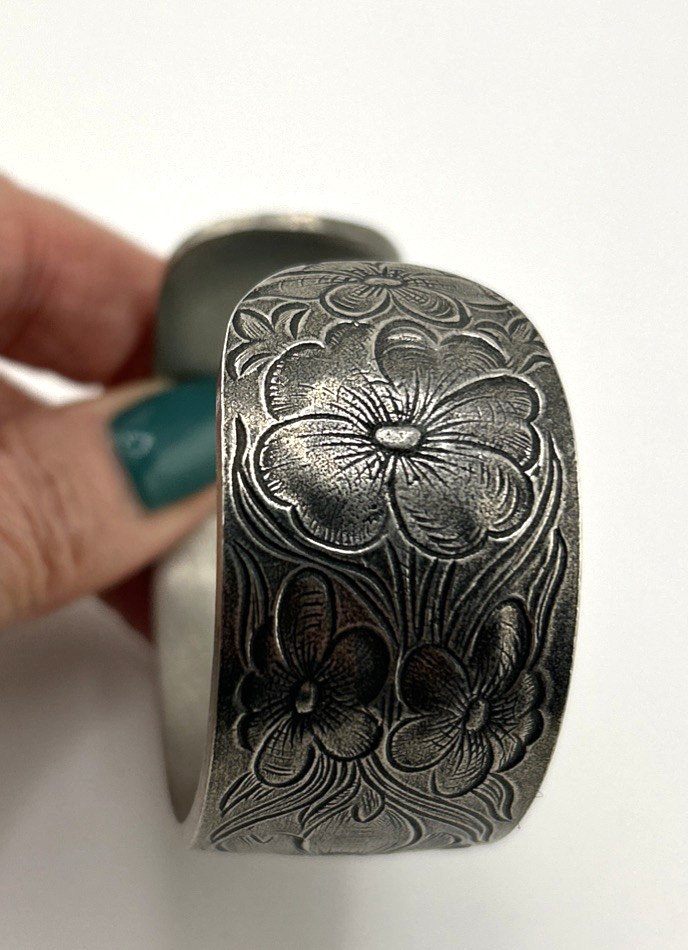 Vintage Salisbury Pewter Larkspur Cuff – July Birth Flower Bracelet