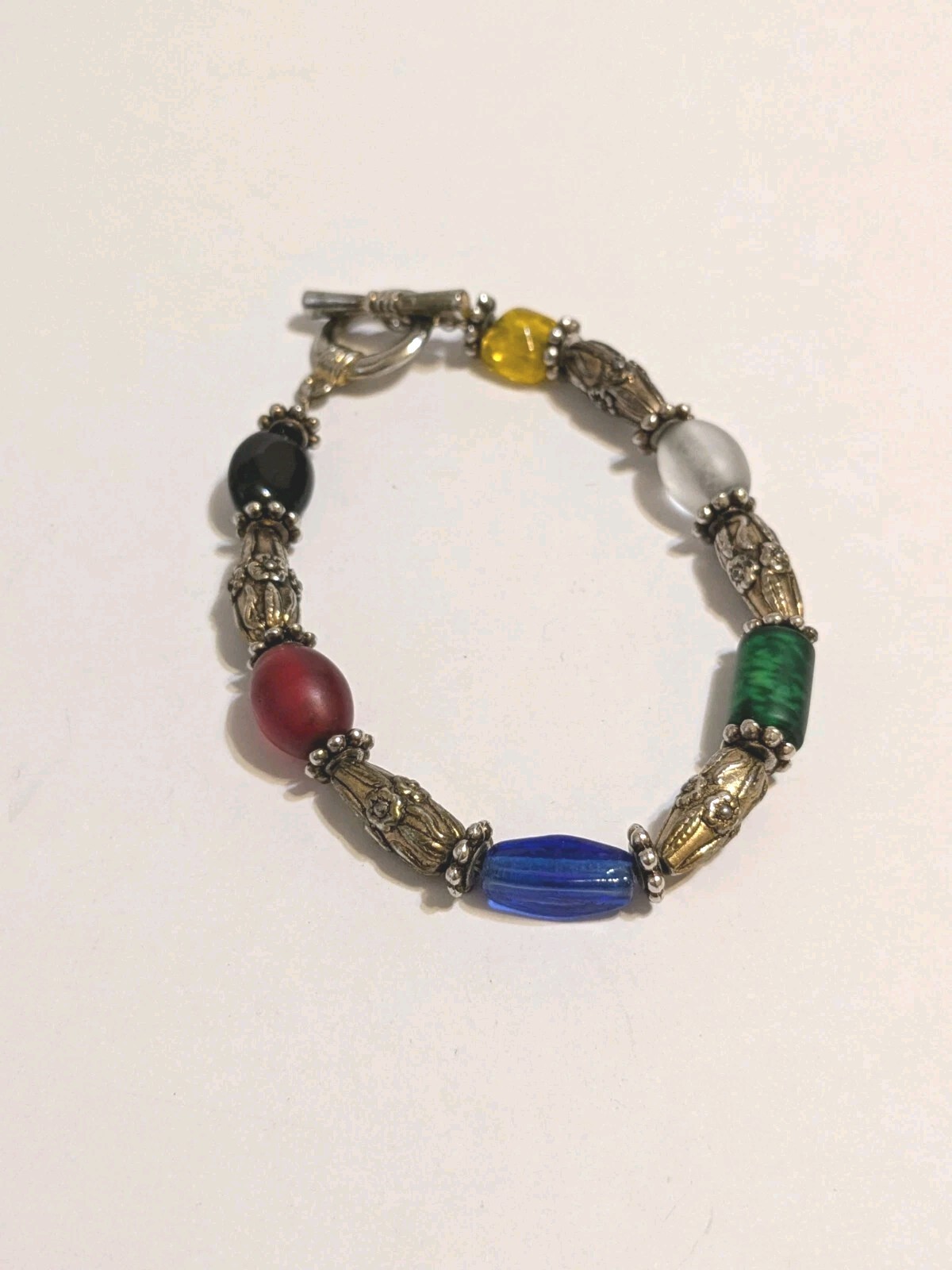 Vintage Multi Tone Bracelet With Multicolor Glass Beads. Toggle Closure 6 3/4″