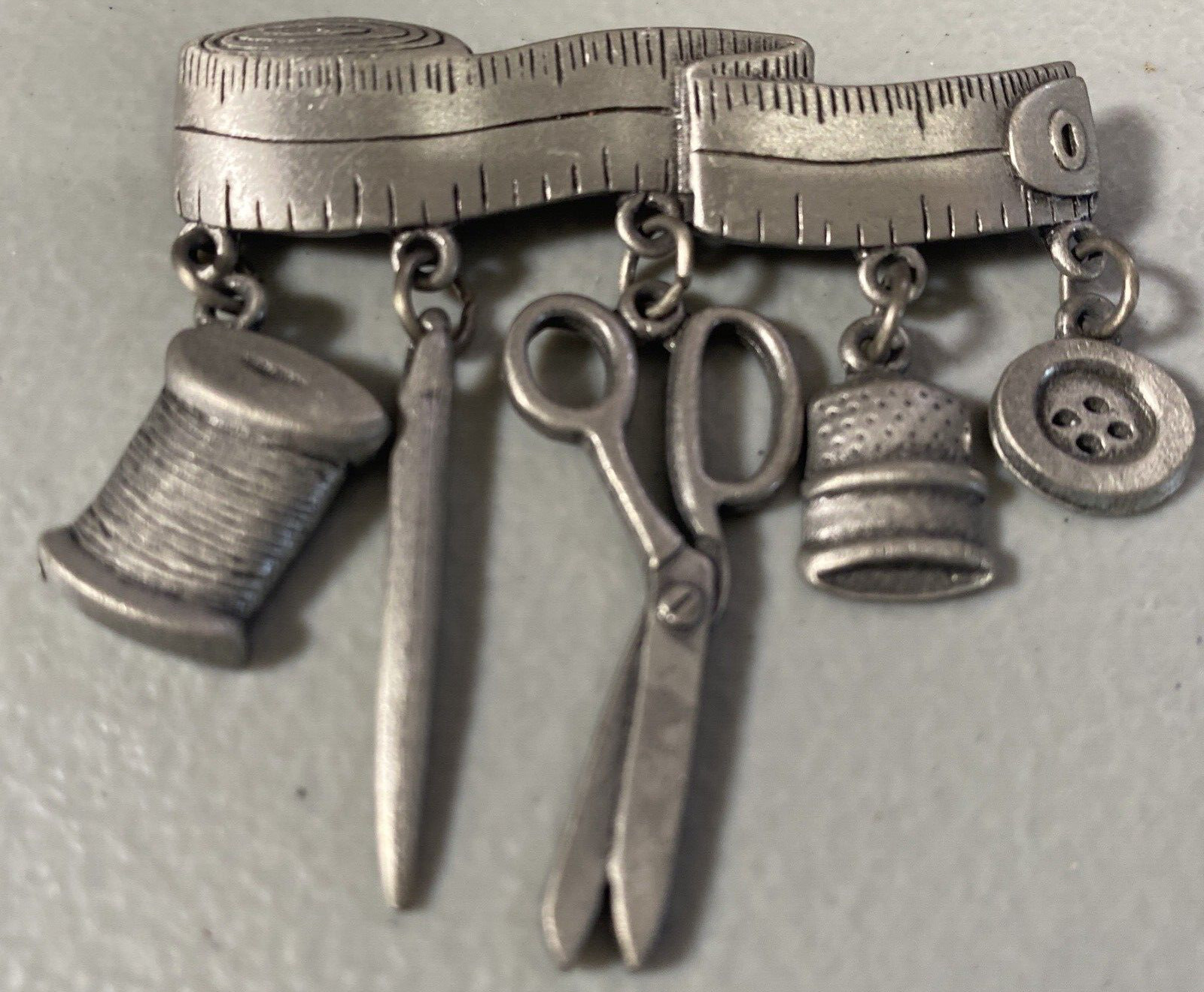 JJ Pin 2″ Crafter Sewer Quilter Measuring Tape Scissors Thimble Button Needle