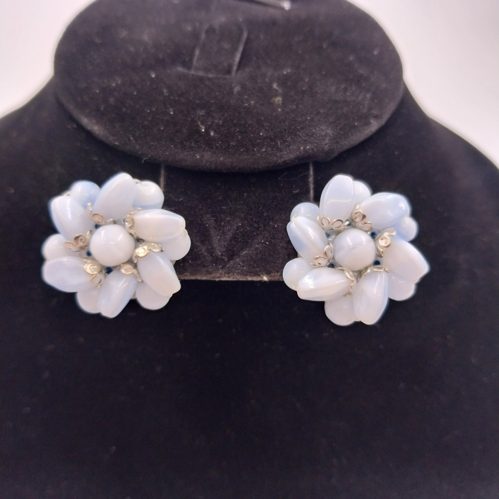 White Oval And Round Beaded with Silver Tone in Flower Shape Push Back Earrings