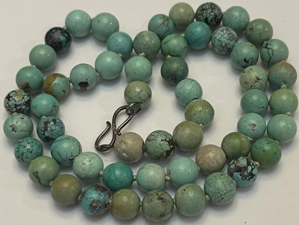 Vintage Hubei Turquoise Beaded Necklace 23.5 in 70 Gram 10.1 mm Double Knotted