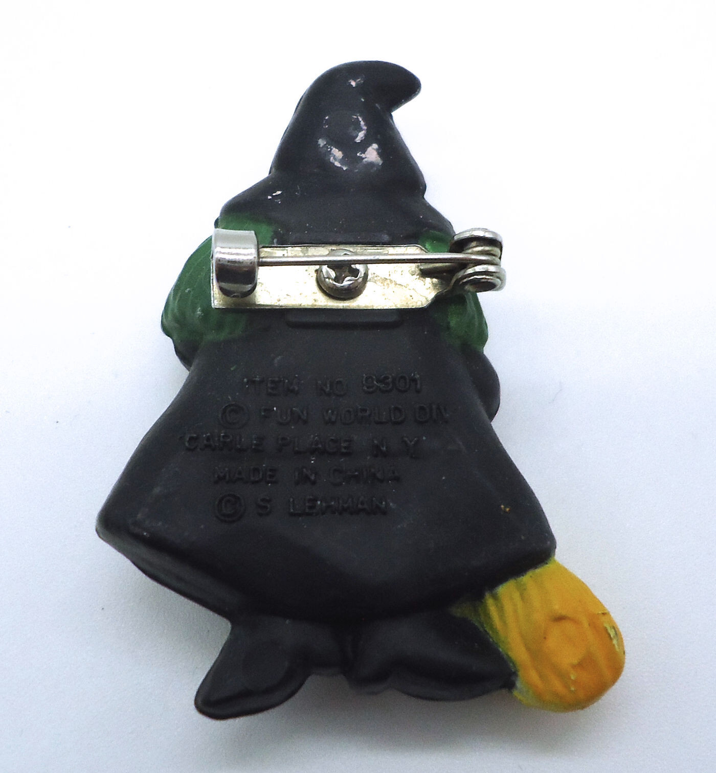 Vintage Fun World Carle Place NY Witch Pin