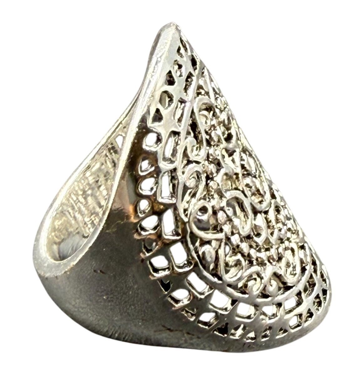 Vintage CW Sterling Silver Oval Filigree Flower Leaf Ring Size 7 Silver Tone Ret