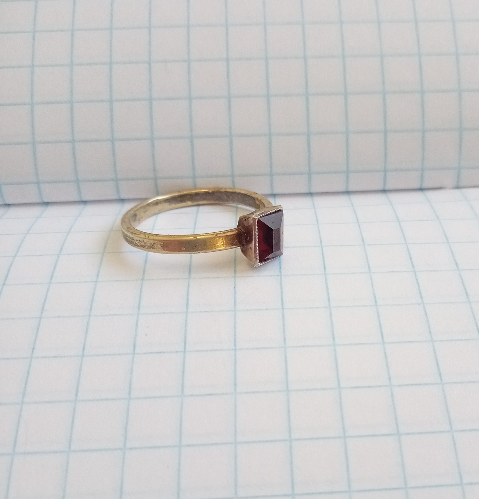 Vintage Ring Red stone Gilt Silver 875 star USSR times Women’s Jewelry size 4.75