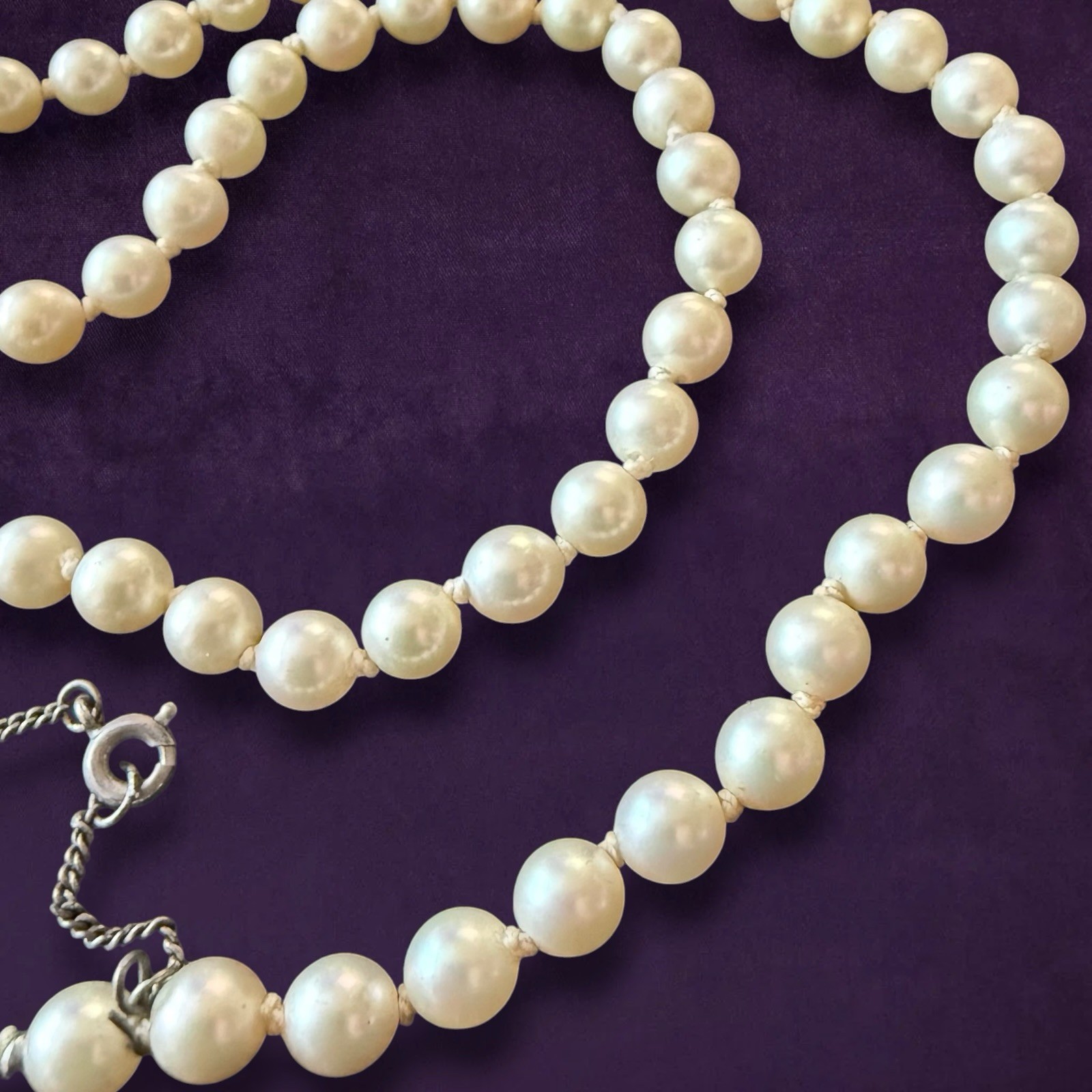 Faux Pearl Necklace Vintage 1940s Choker 16 Inch Beaded Safety Chain