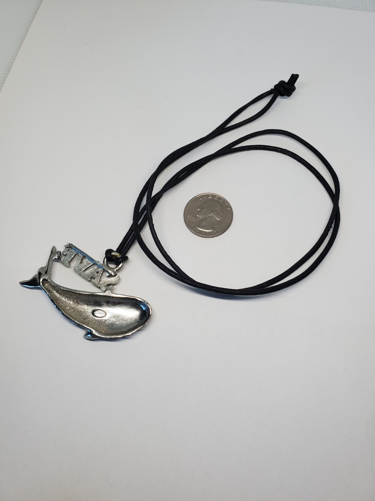 Vintage Avante Save The Whales Silver Tone Leather Cord Pendant Necklace