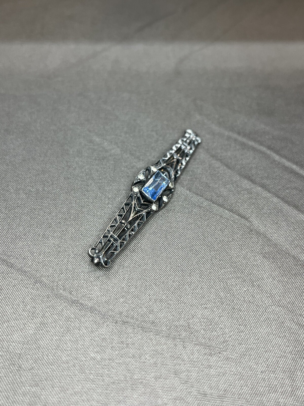 Antique Sterling Silver ART DECO Open Work Bar Brooch Blue Iolite ? & Glass