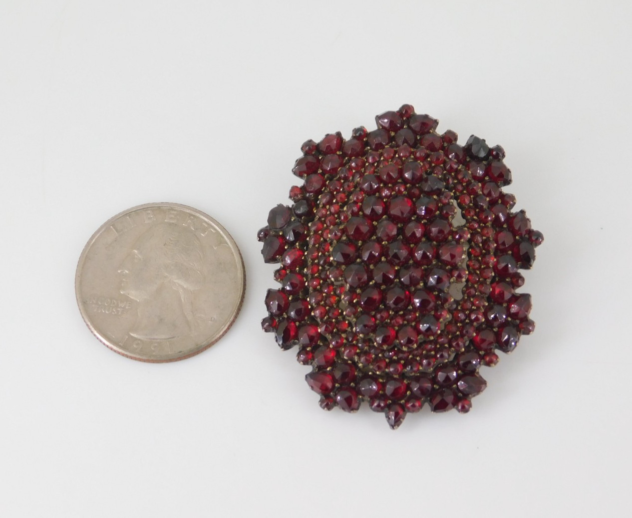 Vintage / Antique Victorian Czech Bohemian Garnet Brooch Pendant With Glass Back