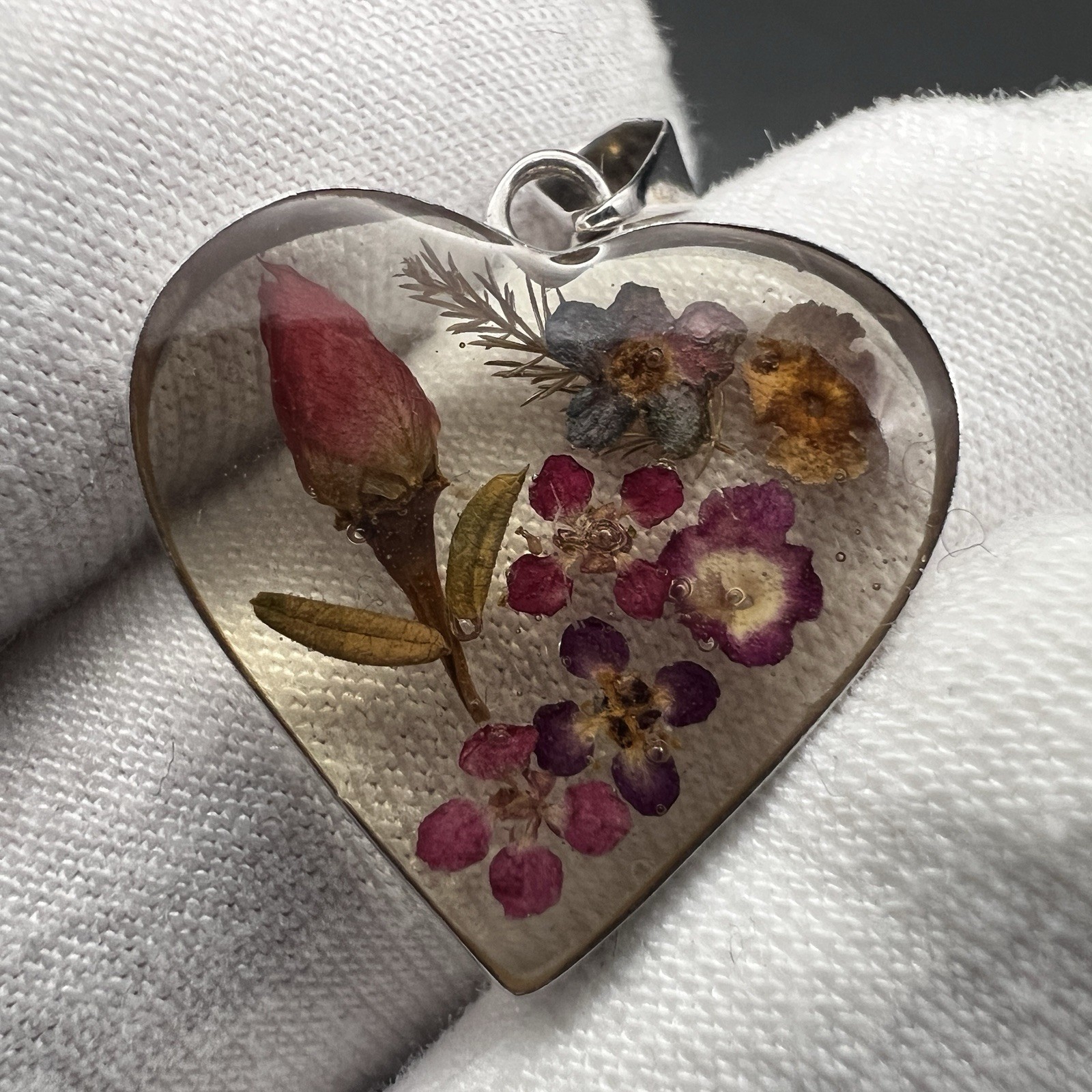 Vintage ATI Mexico Sterling Silver Dried Flowers In Resin Heart Pendant Signed