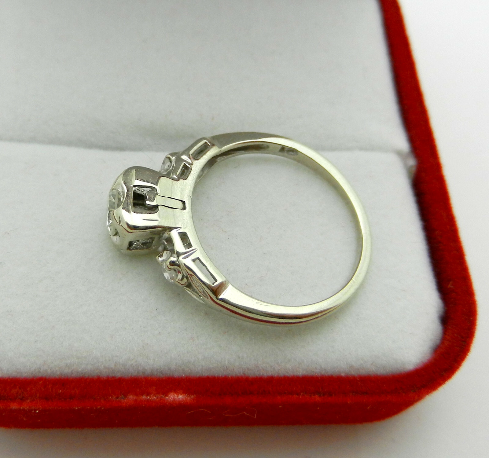 VINTAGE Art Deco solid 14k WHITE GOLD Diamonds Ring size 6
