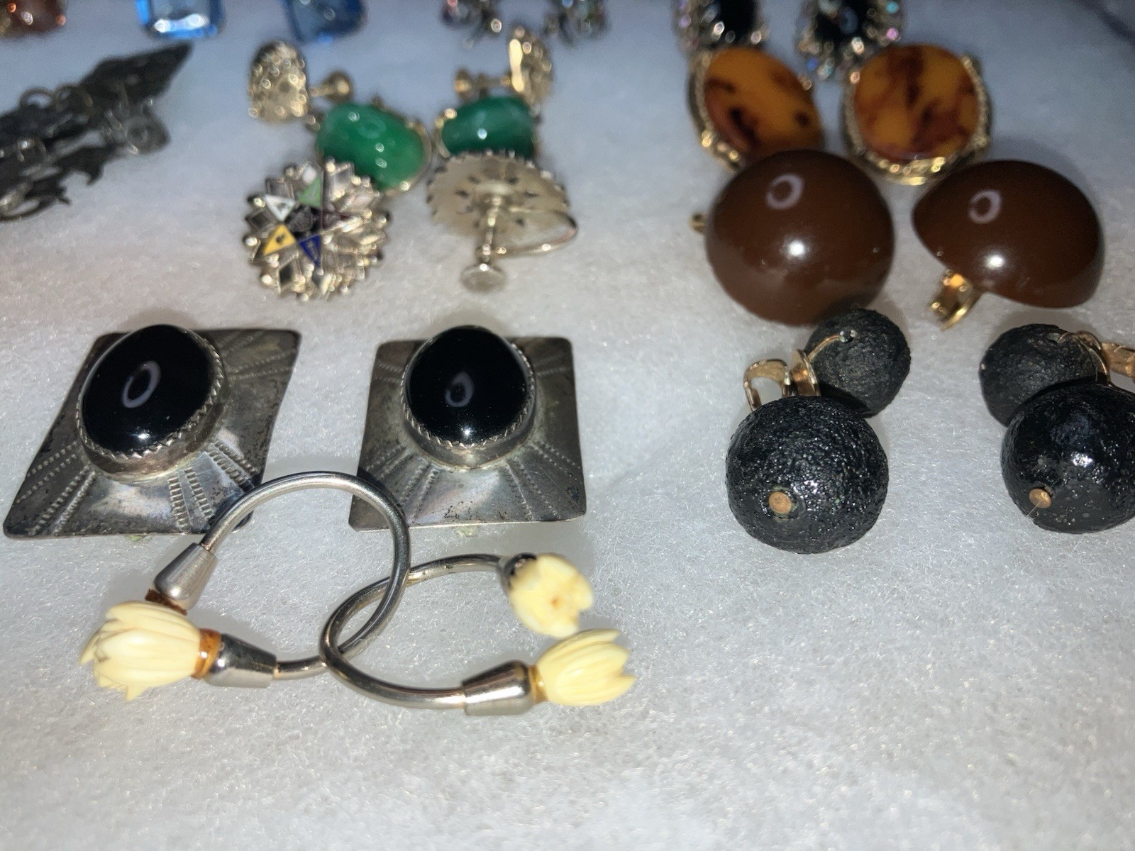 LOT OF 14 PAIRS OF VINTAGE ASSORTED STERL & Signed JEWELRY EARRINGS ALL WEARABLE