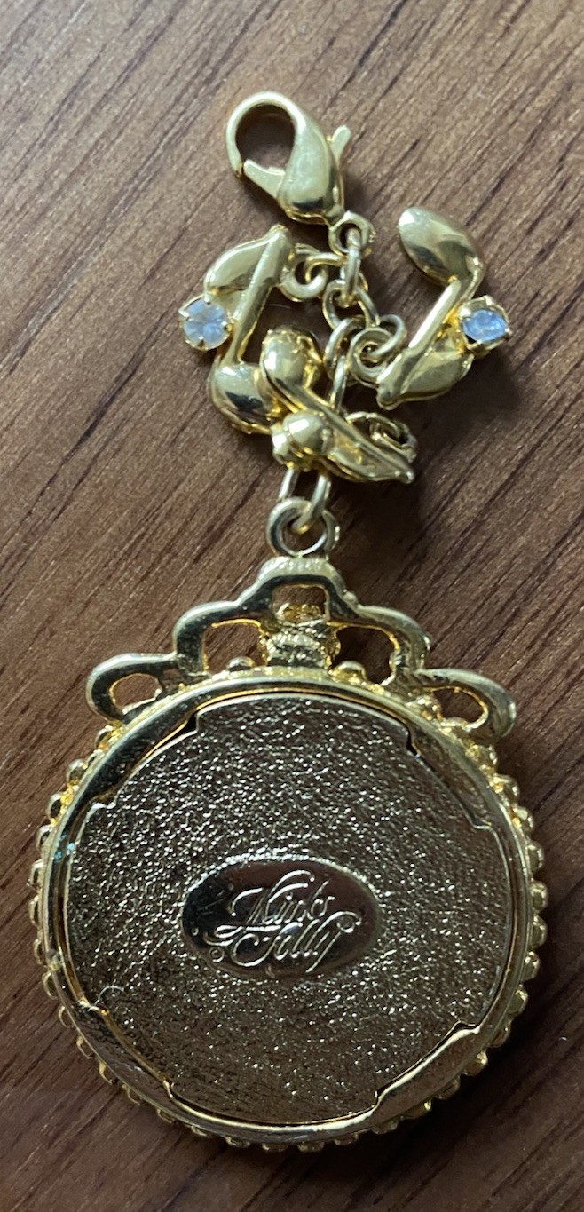 Vtg. Kirks Folly Symphony of Angels Cherub Lenticular Hologram Charm Pendant