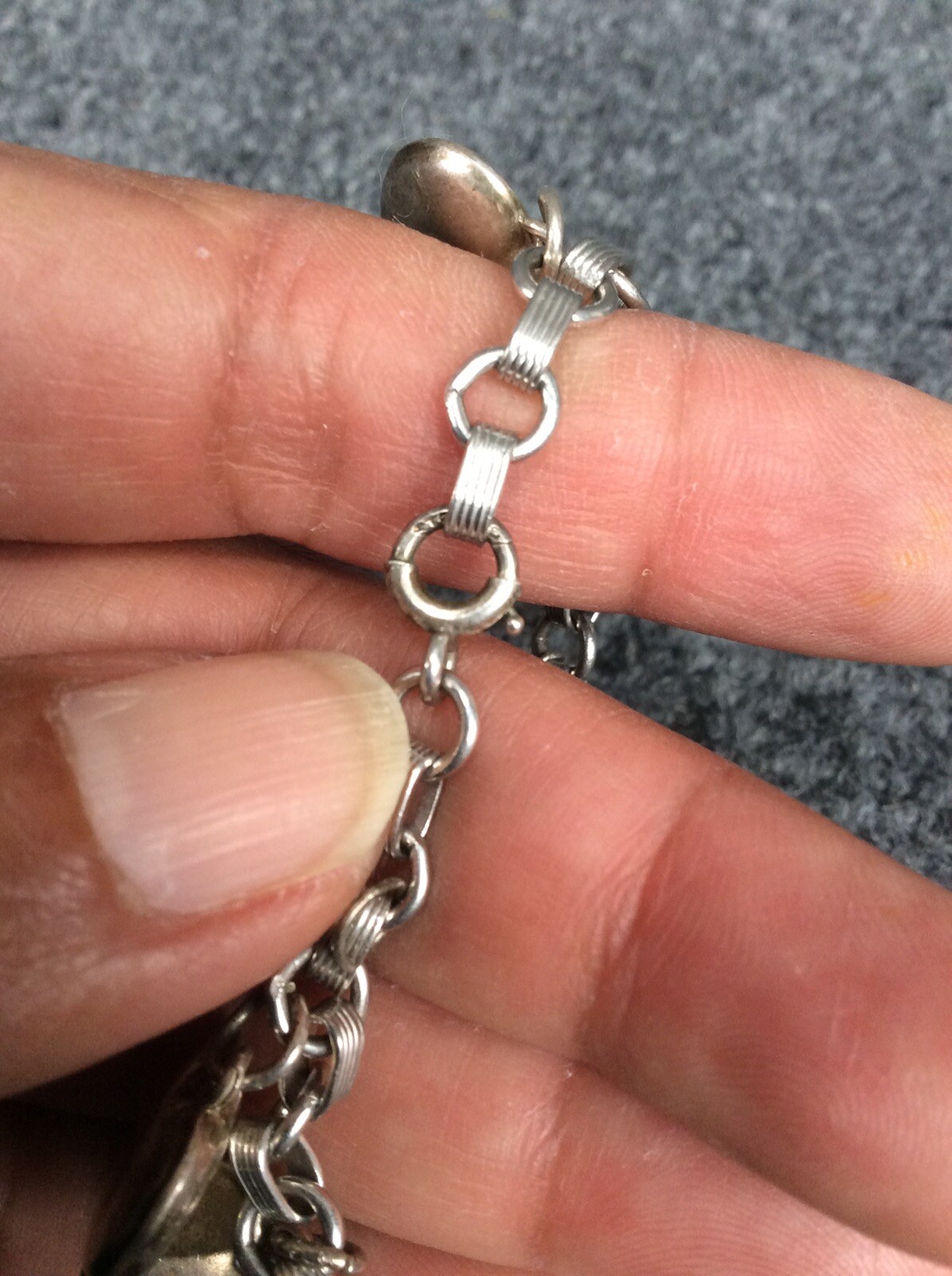 Beautiful vtg Victorian sterling silver 925 puffy hearts etc Charms bracelet