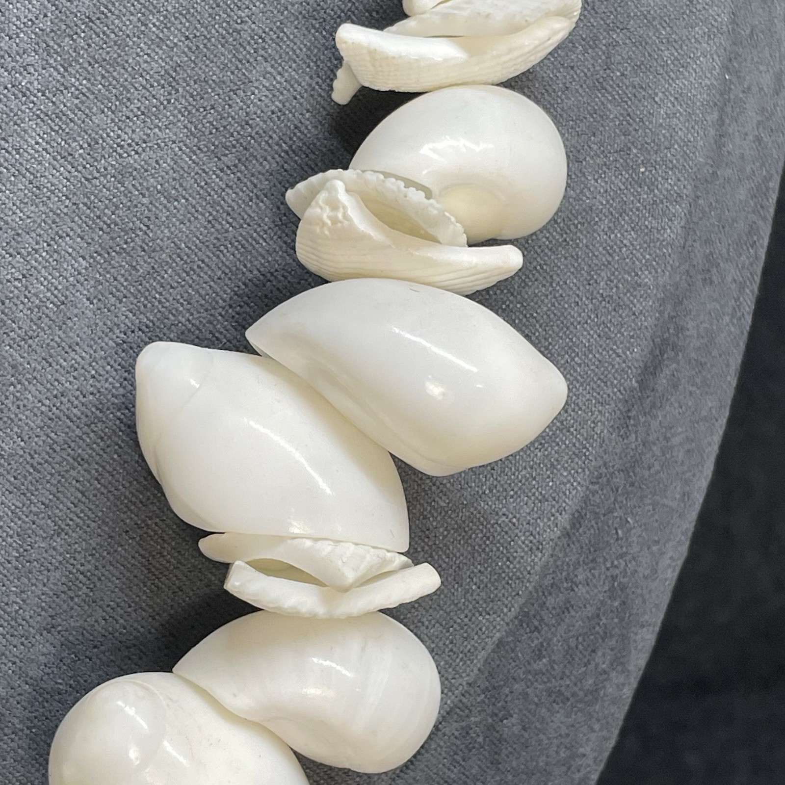 VTG Shell Necklace White Milk Moon Caribbean Snail and Cockle Shell 22 Inches